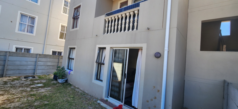 2 Bedroom Property for Sale in Parklands Western Cape